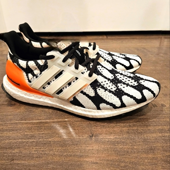 New Adidas Women's ULTRABOOST 1.0 x MARIMEKKO Dot Black/White (NWOT) - Picture 3 of 10